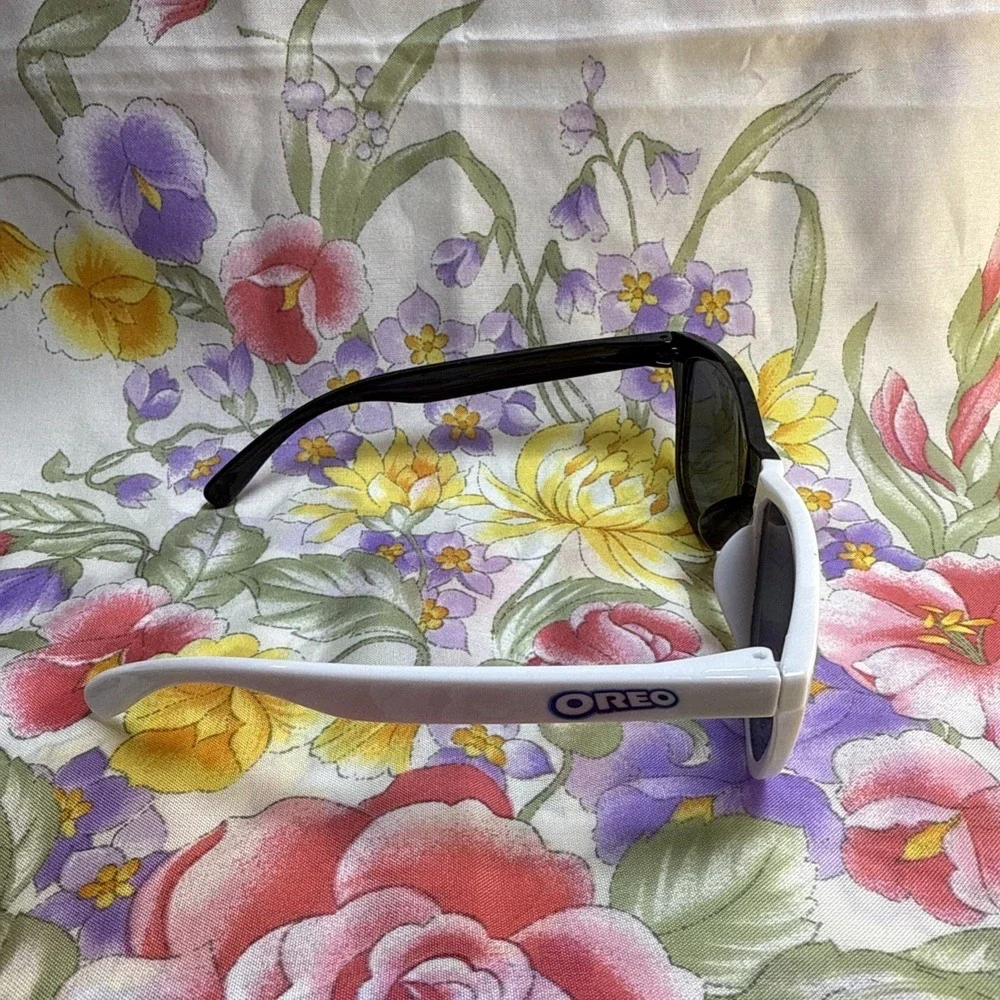 Rare Oreo Coca-Cola Promotional Sunglasses Black White Two Tone Collectible
